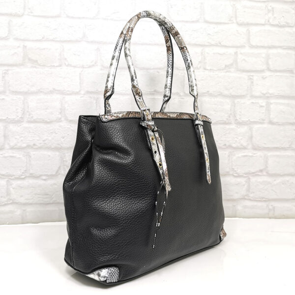 Черна италианска чанта Мария С, практична - EvrikaShop
