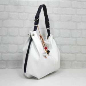 Чанта Ади бяла с тъмно синя дръжка - EvrikaShop