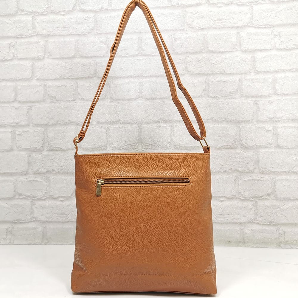 damska-chanta-64-208-8 Чанта Еврика коняк, средна по големина - EvrikaShop