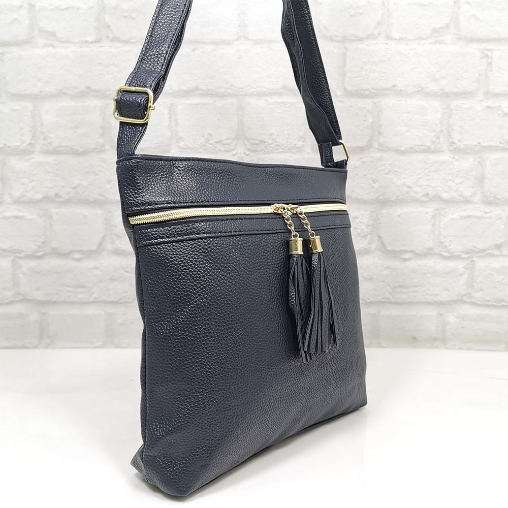 damska-chanta-64-209-1 Чанта Еврика тъмно синя от еко кожа - EvrikaShop