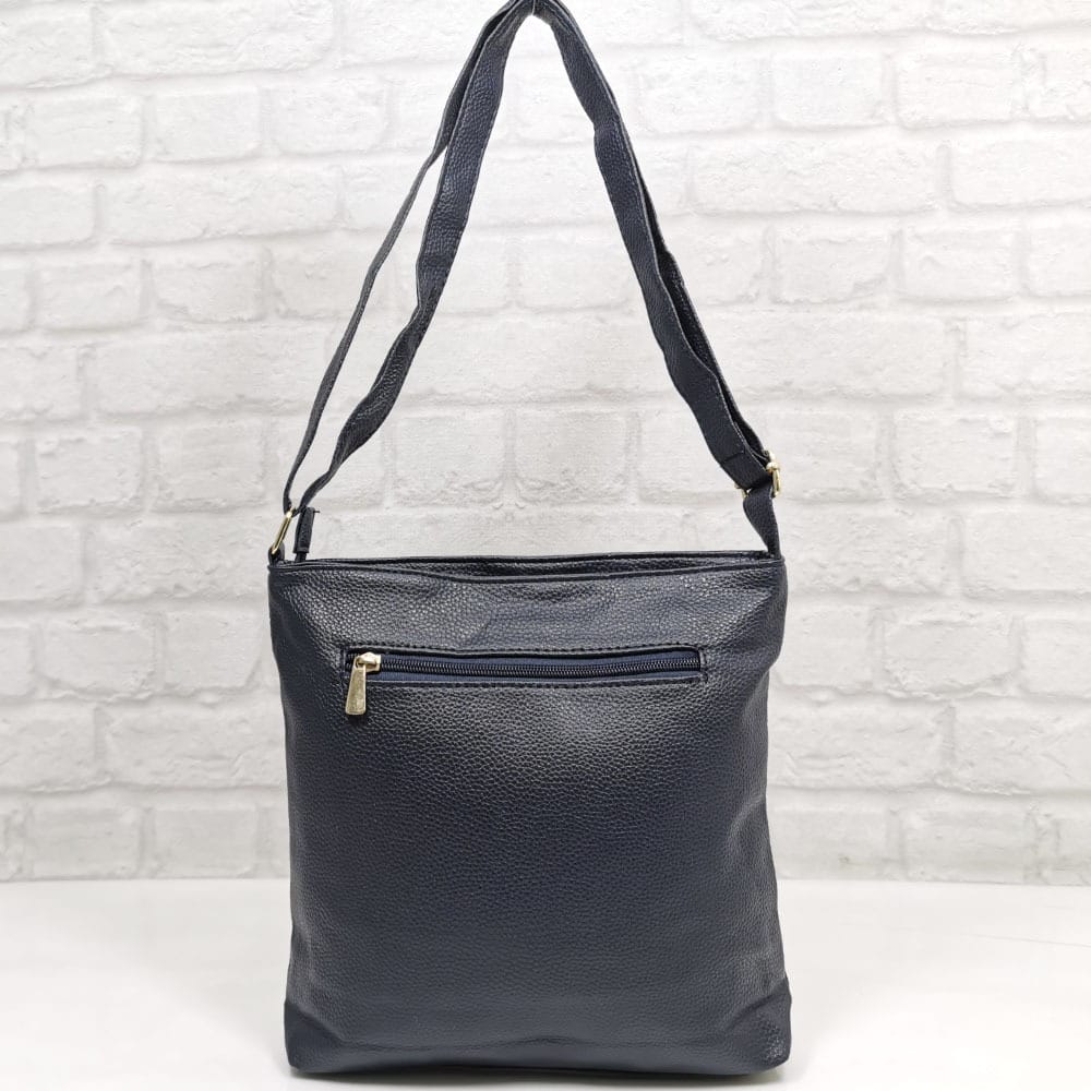 damska-chanta-64-209-2 Чанта Еврика тъмно синя от еко кожа - EvrikaShop