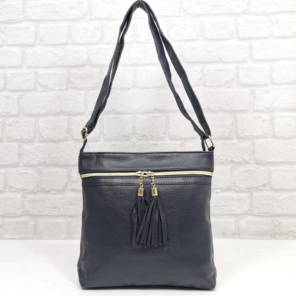 damska-chanta-64-209 Чанта Еврика тъмно синя от еко кожа - EvrikaShop