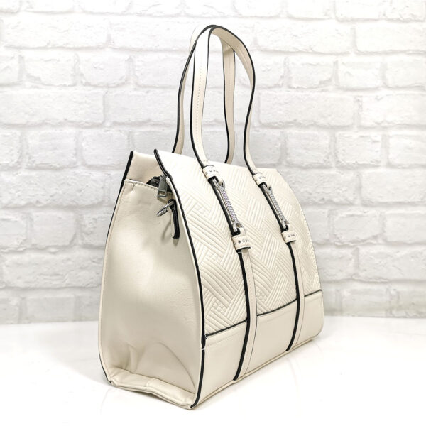 Средно голяма чанта Мария С екрю от Италия- EvrikaShop