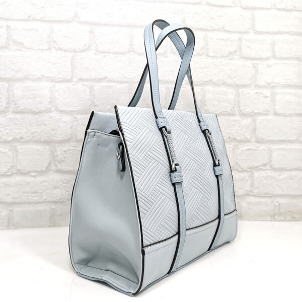 Средно голяма чанта Мария С синя от Италия - EvrikaShop