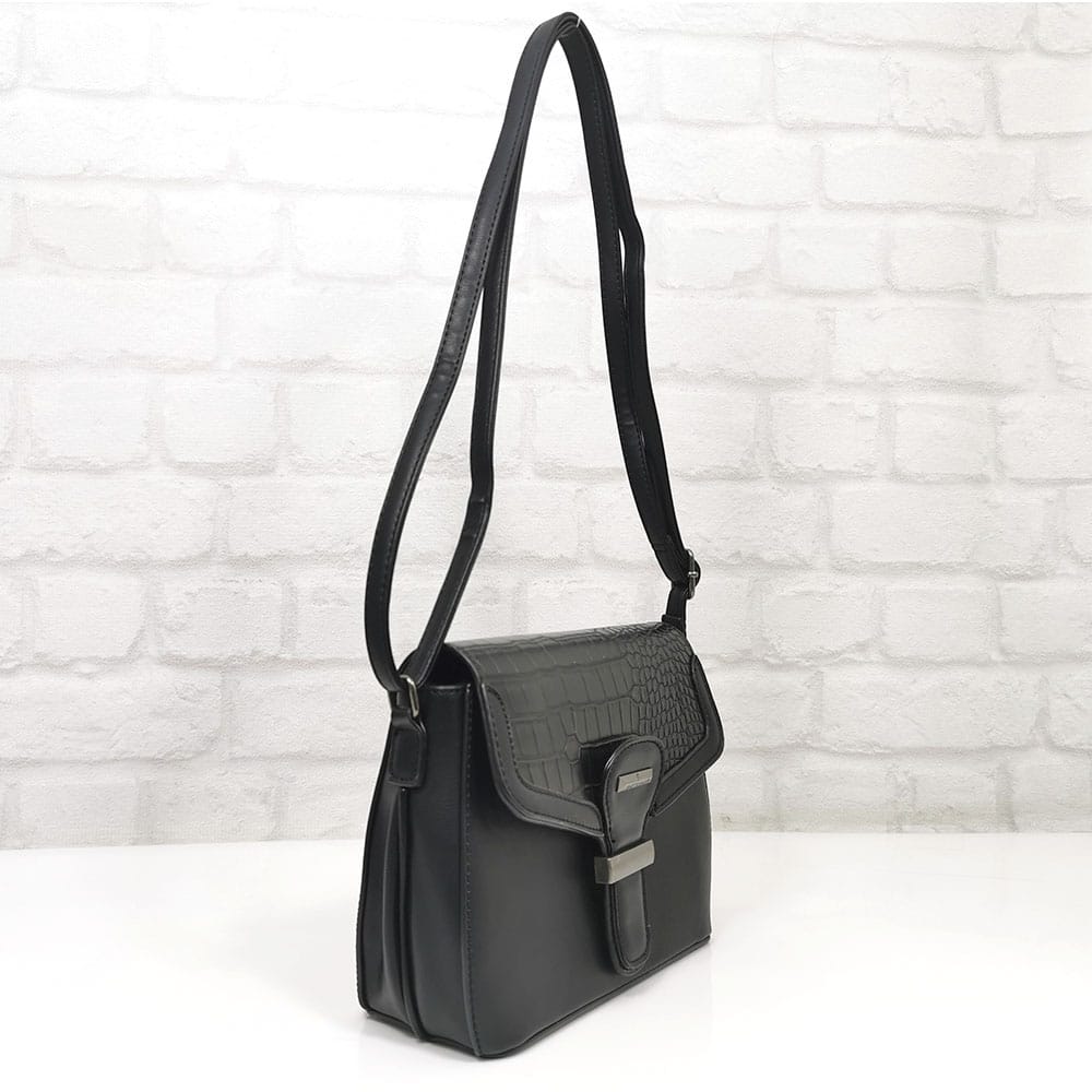 damska-chanta-2047-2 Черна дамска чанта от Италия еко кожа - EvrikaShop