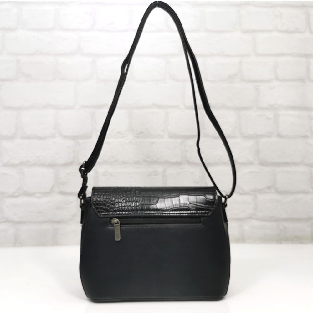 damska-chanta-2047-3 Черна дамска чанта от Италия еко кожа - EvrikaShop