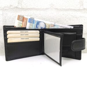 Среден по големина мъжки портфейл от естествена кожа