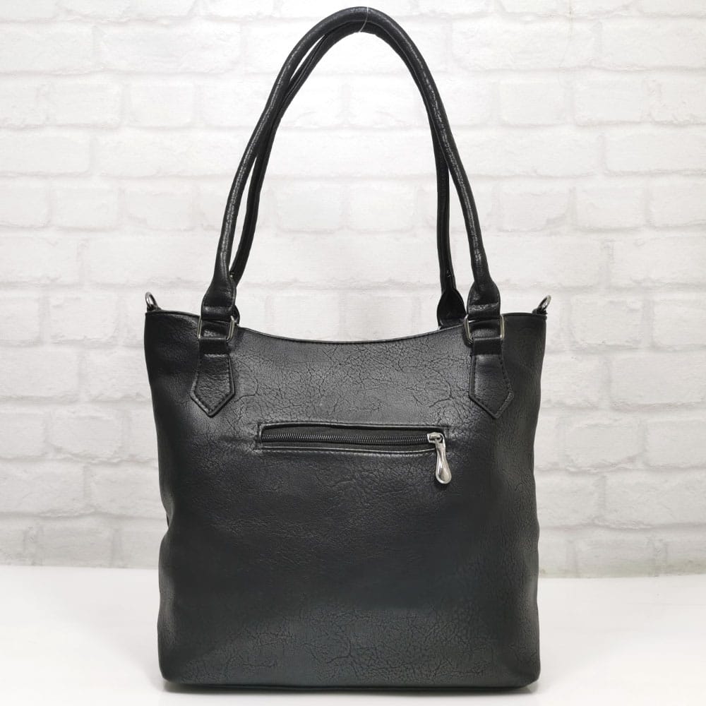 damska-chanta-5873-2 Черна ежедневна чанта Еврика с черен лак - EvrikaShop