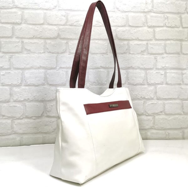 Дамска чантa Еврика бяла с бордо от еко кожа - EvrikaShop