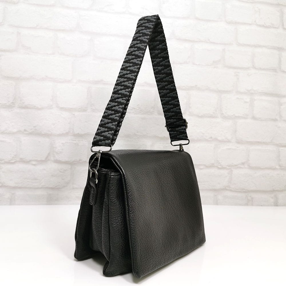 chanta-23418-6 Чанта 3418Н черна, средно голяма