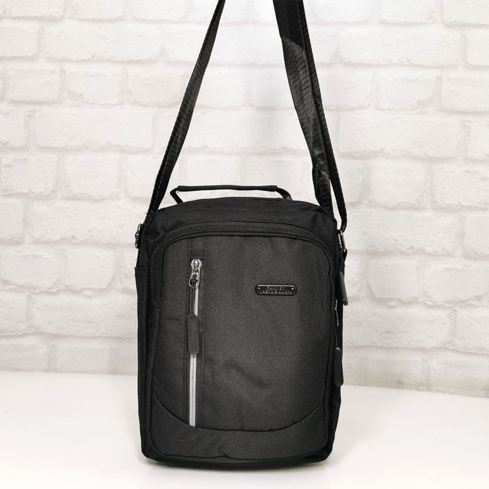 chanta-majka-131693 Чанта 131693H черна, средно голяма от текстил