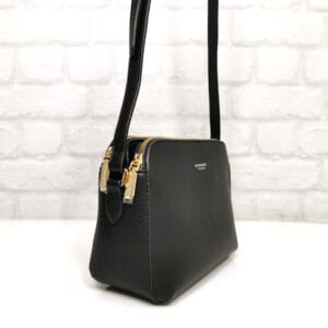 Елегантна черна дамска чанта през рамо Diana&Co и златисти детайли