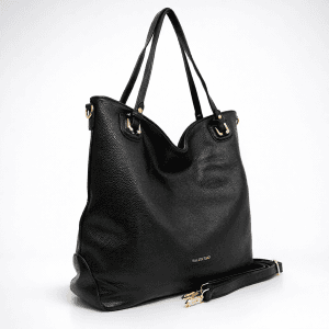 Черна дамска чанта Valentino, формат А4 от еко кожа с фина текстура, златни метални елементи и дълга регулируема дръжка